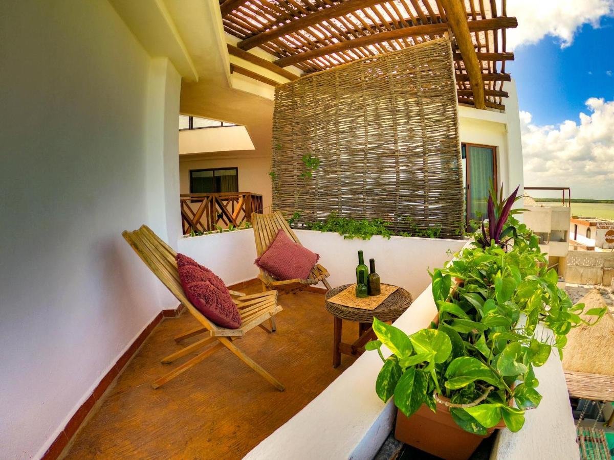 Hotel Río Lagartos Exterior photo