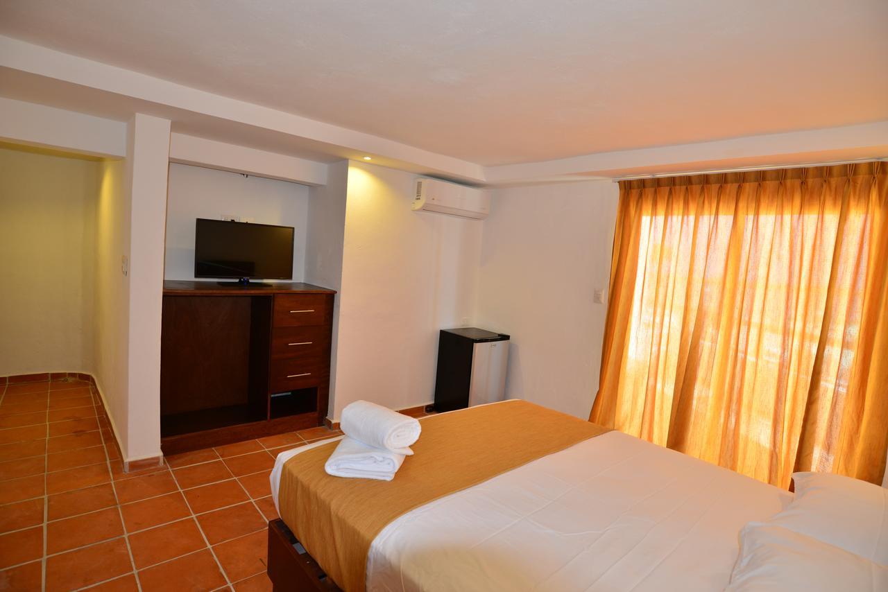 Hotel Río Lagartos Exterior photo